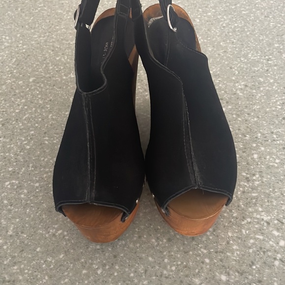 Charles David wooden Wedge - Picture 2 of 6